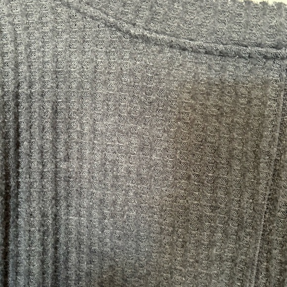 Umgee  xl waffle knit button down long sleeve grey shirt - Picture 8 of 8